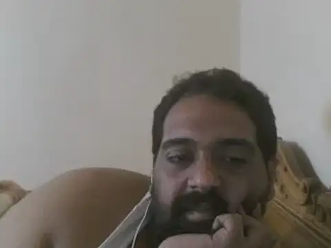 Snapshot of elpoop7305 chatting on November 28, 12:02 am elpoop7305 online show from November 28, 12:02 am