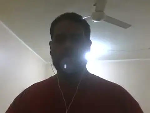 Snapshot of elpoop7305 chatting on December 4, 10:24 am elpoop7305 online show from December 4, 10:24 am