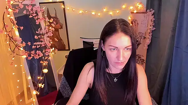 Aurora Loveu online show from February 8, 9:51 pm