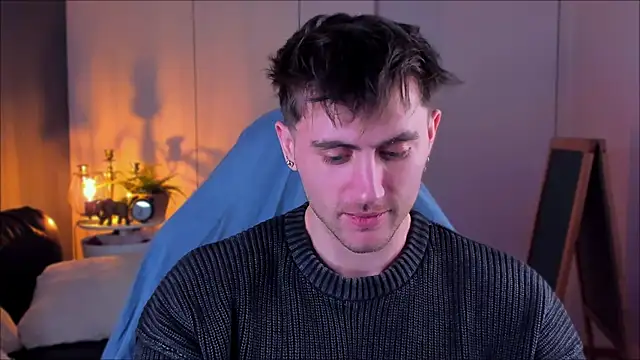 Oscar Miller  online show from November 15, 9:11 pm