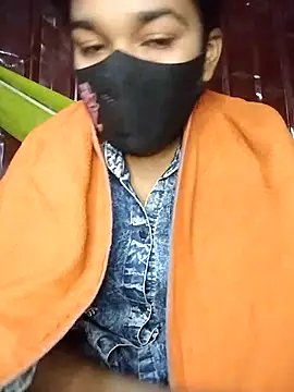 kiron204279 online show from December 4, 4:16 pm