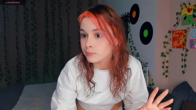 VedaSchulz online show from February 4, 6:36 pm