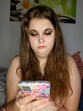 Snapshot of LioEst@xh chatting on October 27, 8:18 am LioEstxh online show from October 27, 8:18 am