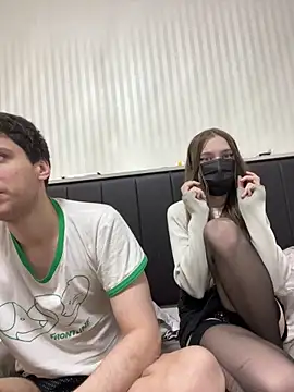 lovburger online show from May 3, 2:56 pm