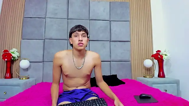 ChanellandMax online show from September 23, 1:14 pm