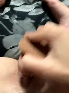 SomeWhatFoxyX online show from October 25, 8:25 pm