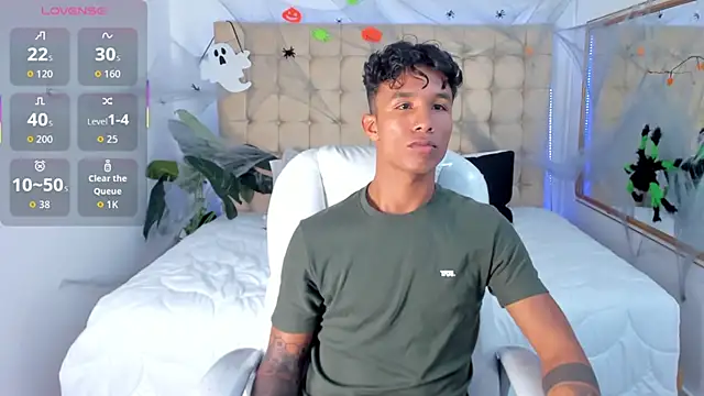 Frank98  online show from October 21, 9:59 pm