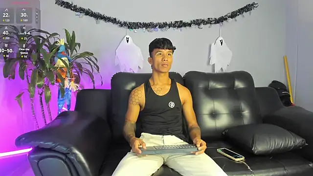 Frank98  online show from October 23, 9:35 pm