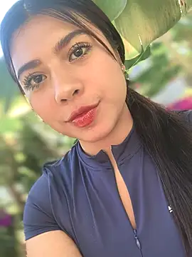 Snapshot of charlotte_queen1320 chatting on November 7, 7:03 pm charlotte queen1320 online show from November 7, 7:03 pm