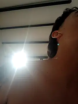 18matthew online show from February 11, 4:06 am