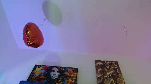 Annie switt online show from April 22, 10:39 am