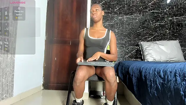 Snapshot of Kristel_05 chatting on October 28, 12:09 pm Kristel 05 online show from October 28, 12:09 pm