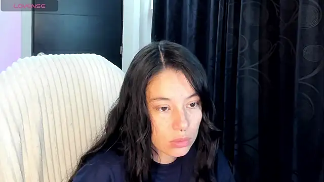 Snapshot of Samantha_blow chatting on October 4, 3:26 am Samantha blow online show from October 4, 3:26 am