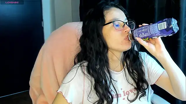 Snapshot of Samantha_blow chatting on October 19, 4:02 am Samantha blow online show from October 19, 4:02 am