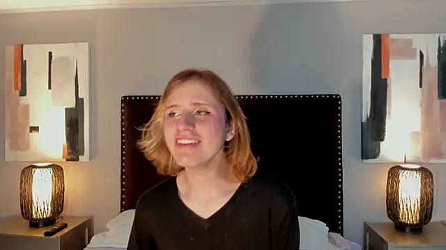 seraphine star online show from April 18, 12:25 am