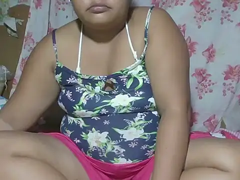 Snapshot of hot_mom13 chatting on September 9, 12:37 pm hot mom13 online show from September 9, 12:37 pm