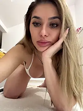 KaseyQuinn  online show from November 20, 9:20 am