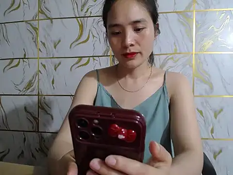 Lyzizi lovely09 online show from April 22, 12:18 pm