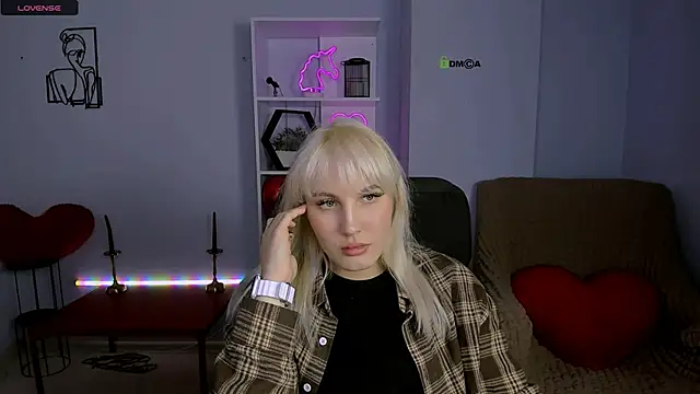 Snapshot of marta_smith chatting on November 16, 8:36 pm marta smith online show from November 16, 8:36 pm