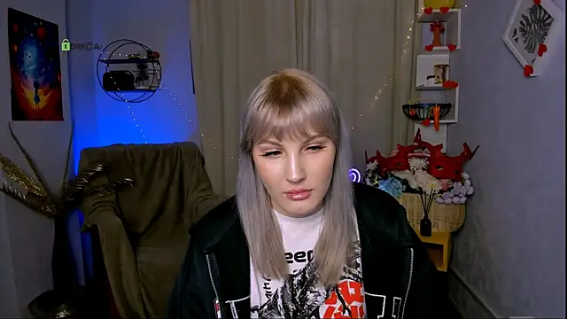 Snapshot of marta_smith chatting on March 28, 8:19 pm marta smith online show from March 28, 8:19 pm