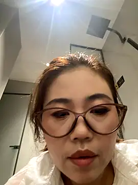 Snapshot of feifei_521 chatting on September 19, 1:51 am feifei 521 online show from September 19, 1:51 am