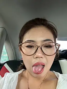 Snapshot of feifei_521 chatting on September 22, 1:51 am feifei 521 online show from September 22, 1:51 am