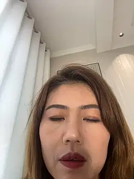 Snapshot of feifei_521 chatting on October 26, 12:38 am feifei 521 online show from October 26, 12:38 am