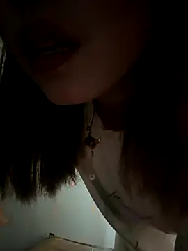 Snapshot of feifei_521 chatting on November 5, 12:32 am feifei 521 online show from November 5, 12:32 am