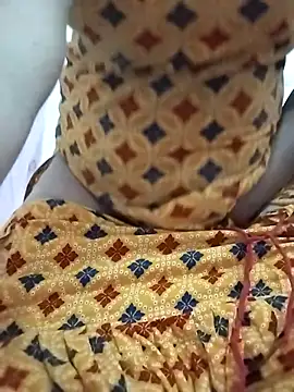 rani8008 online show from April 17, 6:00 pm