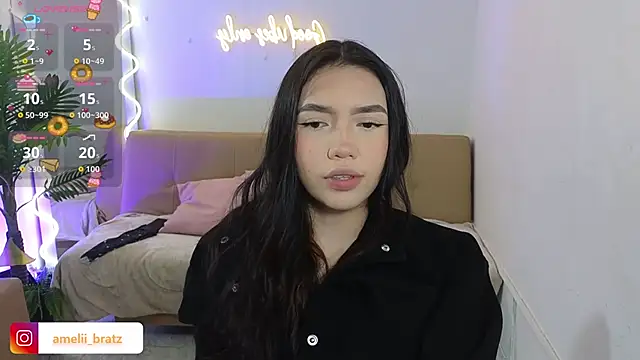 Snapshot of Ameliiaa_tay chatting on October 14, 11:33 am Ameliiaa tay online show from October 14, 11:33 am