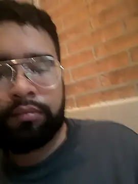 Snapshot of Asdfg0001 chatting on November 5, 10:15 am Asdfg0001 online show from November 5, 10:15 am