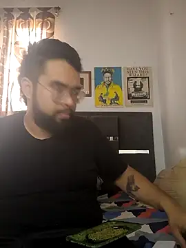 Snapshot of Asdfg0001 chatting on November 6, 8:21 pm Asdfg0001 online show from November 6, 8:21 pm