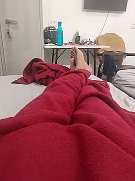 themasklover online show from April 20, 4:21 pm