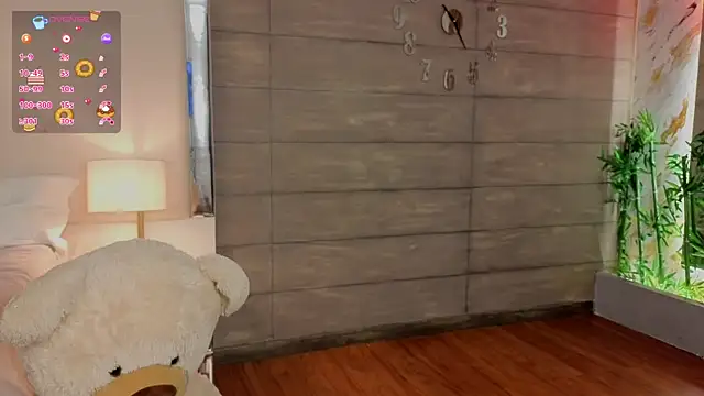 MeganAdamms online show from December 15, 11:47 am