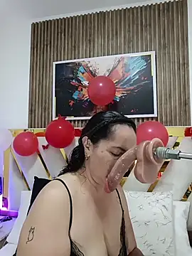 Luna Naughty1 online show from February 17, 7:53 pm