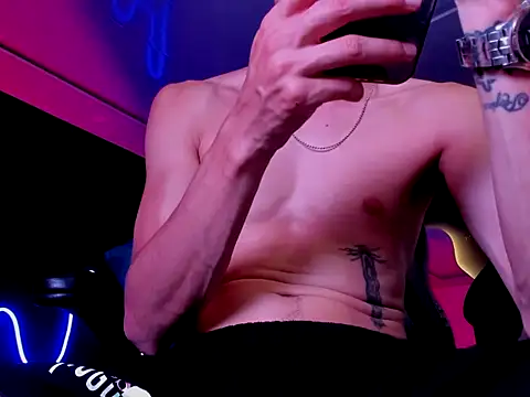 Damartinez27 online show from October 19, 6:25 am