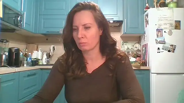 ALICAINWONDERLAND online show from March 26, 6:02 pm