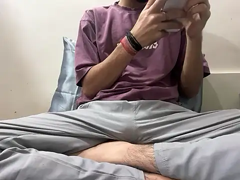 Snapshot of coupleyug chatting on December 16, 11:37 am coupleyug online show from December 16, 11:37 am