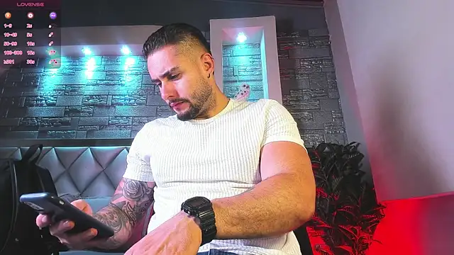 dominic de luca online show from October 8, 3:37 am