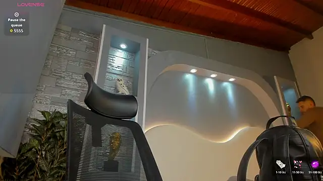 dominic de luca online show from April 27, 4:32 am