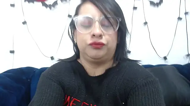 Snapshot of Naia69 chatting on November 21, 11:31 am Naia69 online show from November 21, 11:31 am