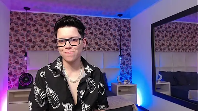 SpencerMontgomery online show from September 25, 9:40 pm