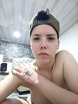 SpencerMontgomery online show from October 27, 3:32 am