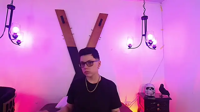 SpencerMontgomery online show from November 22, 7:35 pm