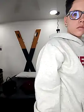 SpencerMontgomery online show from November 23, 4:40 pm