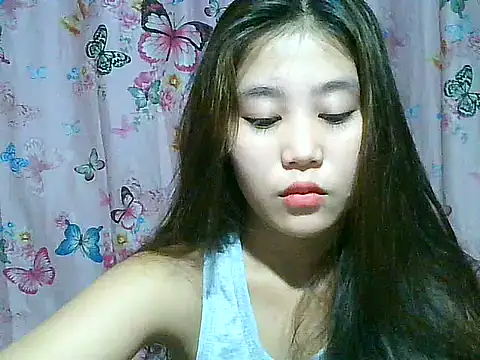 Snapshot of SexyAsianPussy4u chatting on July 7, 12:13 am SexyAsianPussy4u online show from July 7, 12:13 am