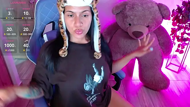 sexygoddesskarol online show from September 9, 11:15 pm