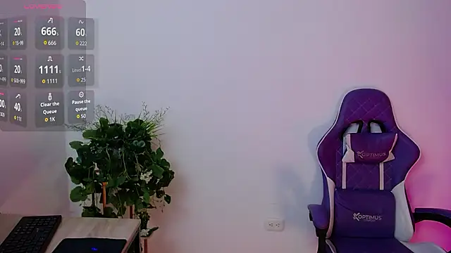 sexygoddesskarol online show from February 16, 10:50 pm