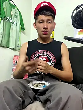 elfernh online show from September 29, 5:29 pm