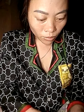 CoMay003 online show from April 15, 9:26 pm